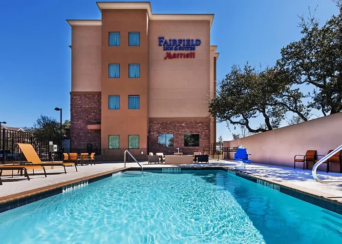 Fairfield Inn And Suites By Marriott Austin Northwest/Research Blvd