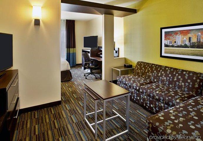 Fairfield And By Marriott Northwest/research Blvd Hotel Austin